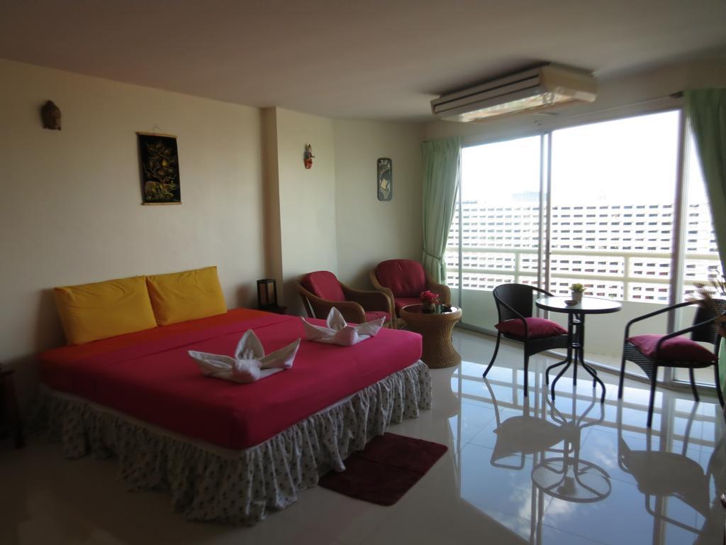 View Talay 1B Serviced Apartments Pattaya Pokój zdjęcie