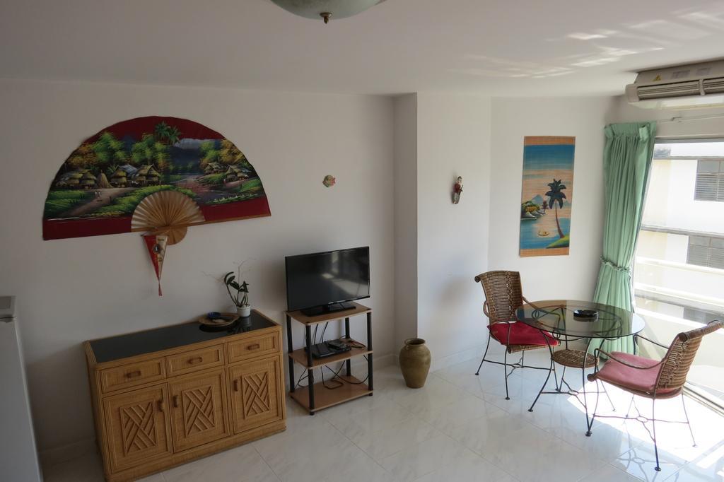 View Talay 1B Serviced Apartments Pattaya Pokój zdjęcie