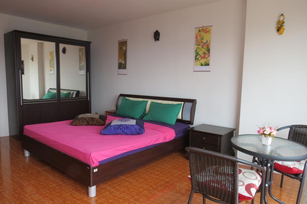 View Talay 1B Serviced Apartments Pattaya Pokój zdjęcie