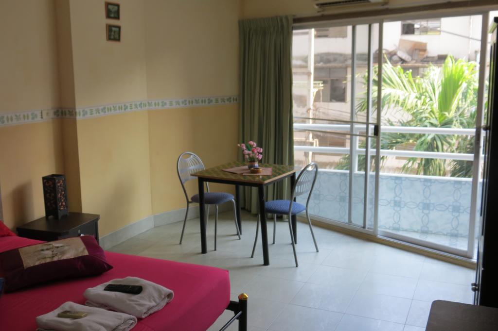 View Talay 1B Serviced Apartments Pattaya Pokój zdjęcie